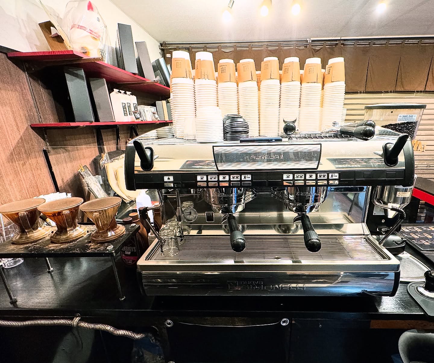 HOUEI COFFEE and STORE Machines!
#nuovasimonelli 
#aurelia2
#clevercoffeedripper 
#espressoparts 
#espressotamper 
#58mm
#BARISTABASICSLINEDMEASURINGGLASS 
#MAZZER
#konyselectronicconical 
#mini
#houeicoffee 
#houeicoffeeandstore